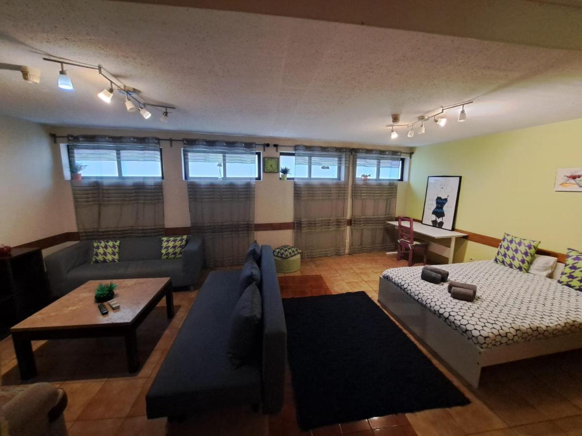 Spacious Economic Center Porto Flat المظهر الخارجي الصورة
