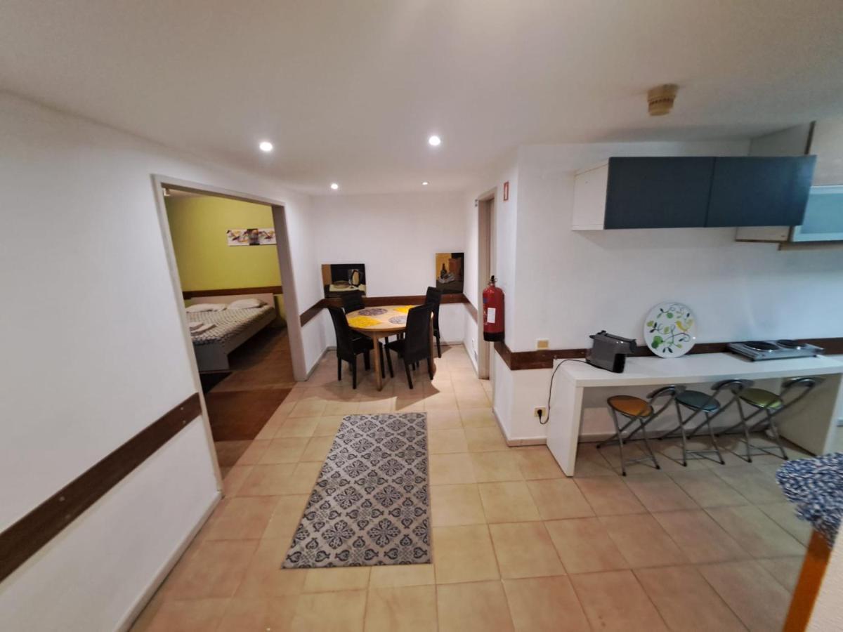 Spacious Economic Center Porto Flat المظهر الخارجي الصورة