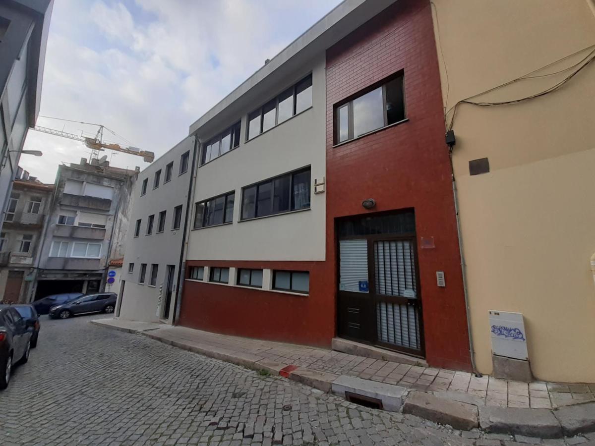 Spacious Economic Center Porto Flat المظهر الخارجي الصورة