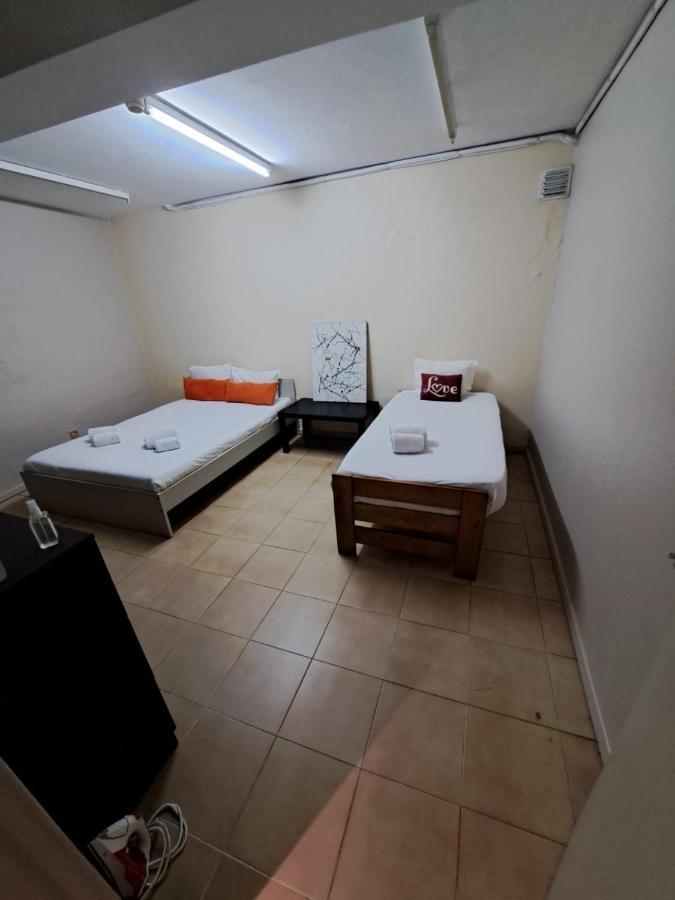 Spacious Economic Center Porto Flat المظهر الخارجي الصورة