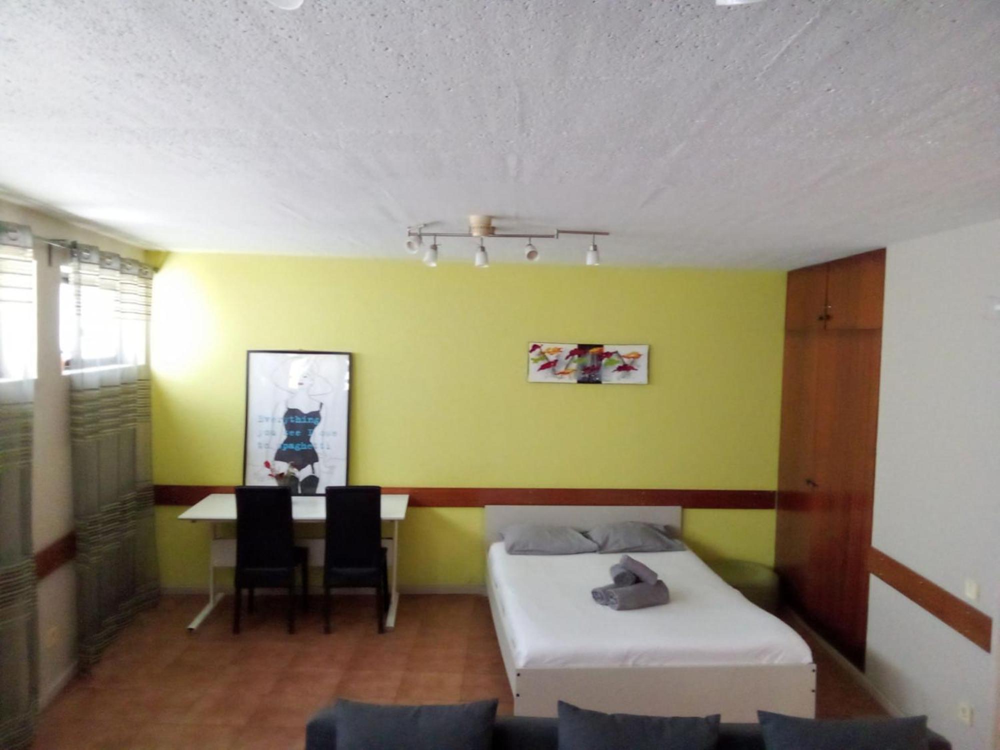 Spacious Economic Center Porto Flat المظهر الخارجي الصورة
